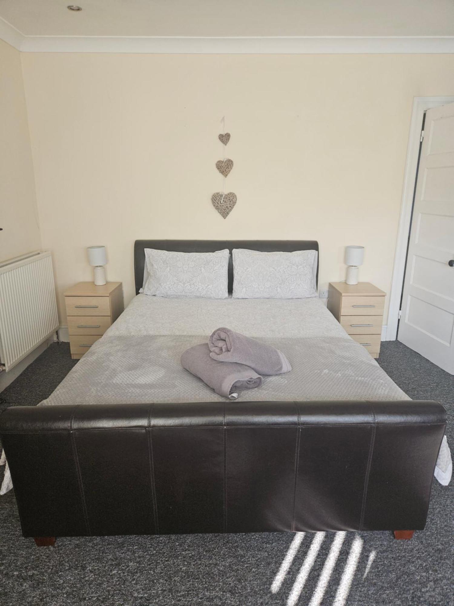 Blodfa Villa Holyhead Bagian luar foto
